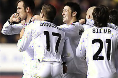 Three and easy for Valencia against Osasuna