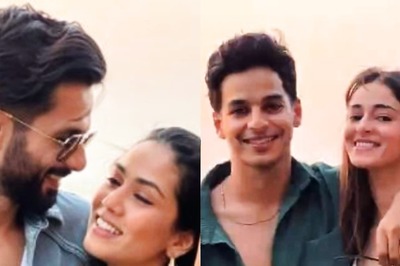 Shahid Kapoor's Birthday Bash: Actor Poses Adorably With Wife Mira, Ishaan-Ananya Steal the Show