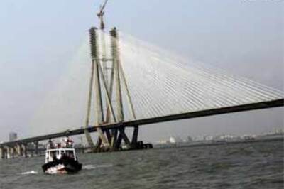 Sea link named after Rajiv Gandhi, Sena in protest mode