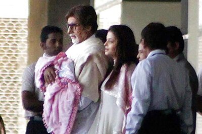 Aaradhya hogs limelight at mom Aishwarya's event