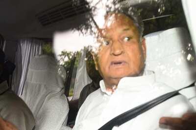 Congress Prez Poll: Rajasthan CM Gehlot Reaches Delhi, Will Meet Sonia on Thursday