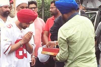 Photos: Diljit Dosanjh's behind-the-scenes moments from the sets of 'Ambarsariya'