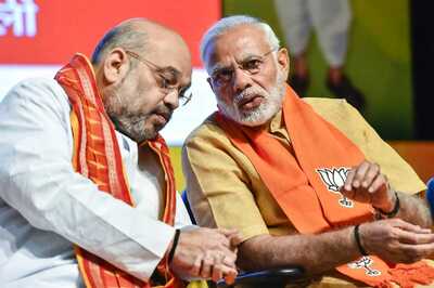 Ministers Including Amit Shah, Rajnath Singh Meet PM Modi Ahead of Farmer-govt Meeting: Sources