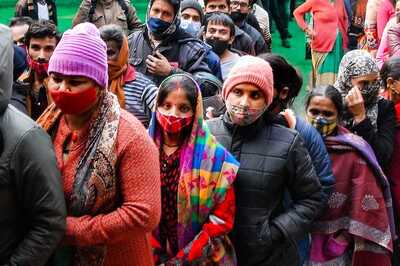 Central Govt Refutes Reports of Covid Vaccine Shortage in Maharashtra