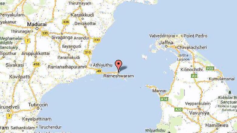Sri Lankan Navy arrests 14 Indian fishermen