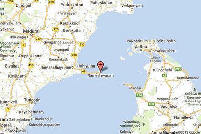 Sri Lankan Navy arrests 14 Indian fishermen