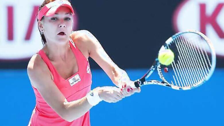 Radwanska eases into Dubai quarterfinals