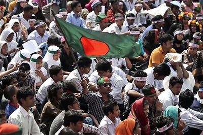 Bangladesh witnesses violence over war crimes trial