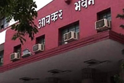 Income Tax Officers to be Fair, Courteous; Taxpayers Should be Honest, Compliant: Charter