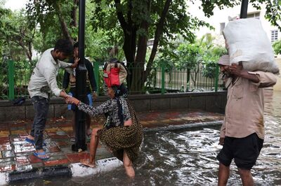 Repair All Roads, Make Them Pothole-free Within a Week: Sisodia to PWD Officials