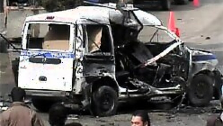 Serial bomb blasts rock Turkey