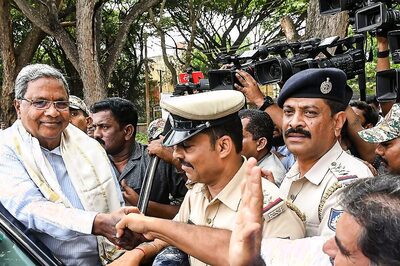 Why Karnataka's New CM Siddaramaiah Chose to 'Stair' Clear of Vidhan Soudha Jinx for Swearing-in