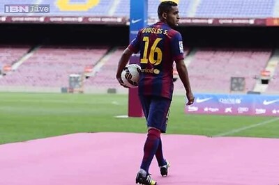 Barcelona defender Douglas faces two-month injury layoff