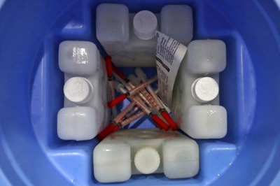 Karnataka Health Officer Suspended for Vaccinating Minister Against Covid at Home