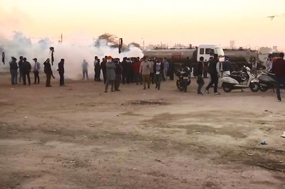 Delhi Govt to Provide Essential Amenities to Agitating Farmers at Nirankari Maidan in Burari