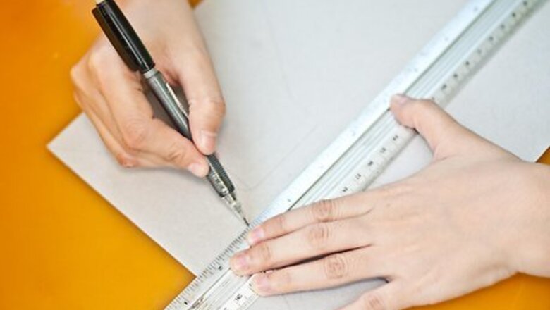 How to Create a Soft Box for Your On Camera Flash