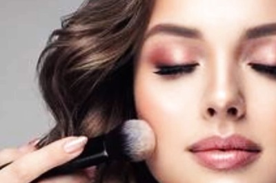 5 Skin-Friendly Homemade Makeup Concoctions