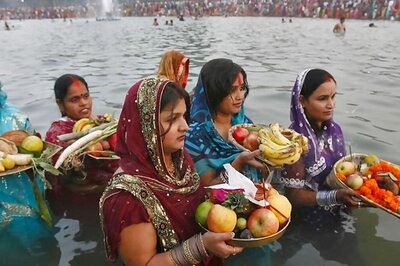 Artificial Ponds, Rooftop Tubs: Devotees Set to Offer Chhath Prayers on Sunday