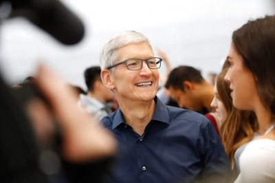 Tim Cook Hits Billionaire Status as Apple Nears $2 Trillion Valuation