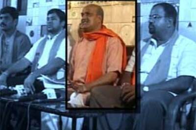 Muthalik taken into preventive custody | Political Valentine
