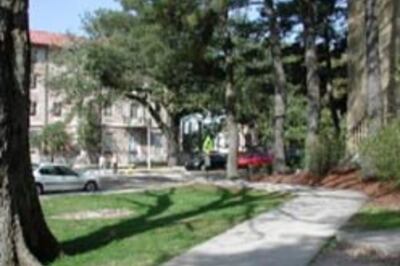 No leads as FBI joins hunt for US varsity killers