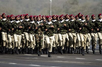 Political Uncertainty in Pakistan Will Help Its Military, Say Experts