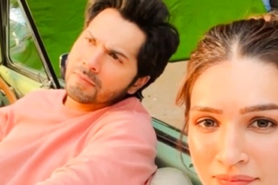 Watch: Bhediya Co-stars Varun Dhawan and Kriti Sanon 'Wolfing Around' in This Fun Video