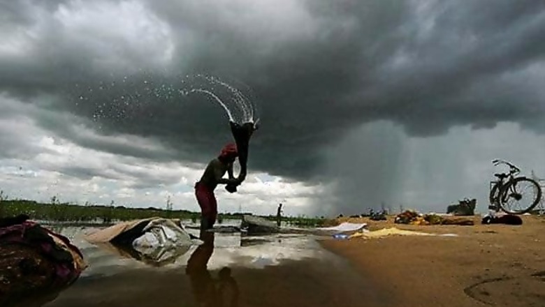 Monsoon advances, hits Orissa