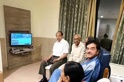 Shatrughan Sinha Enjoyed T20 Finals 'Away From Controversy', Praises Virat Kohli: 'Cheers To The Boys'