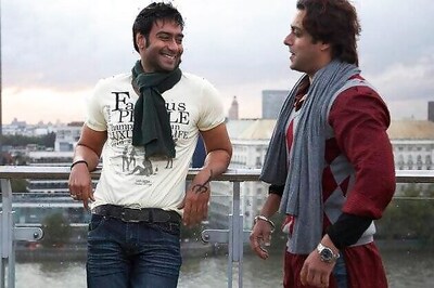 Don't know if I can pull off 'Bigg Boss' like Salman: Ajay Devgn