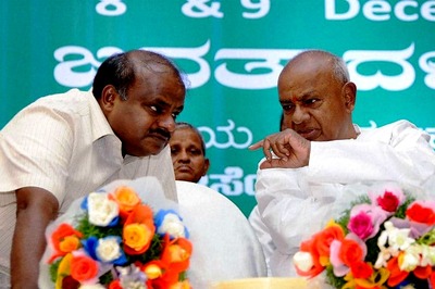 Karnataka Assembly Elections 2018: 'Lone Ranger' Kumaraswamy Attracts Big Crowd, Gives Sleepless Nights to Congress