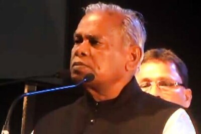 Patna stampede: CM Manjhi stunned during surprise visit to hospital