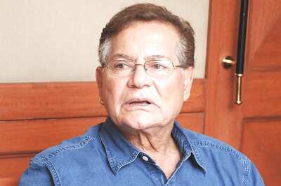 IFFI 2018: Salim Khan Dedicates Award to Indore, Film Fraternity