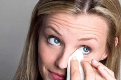 Smell Of Women’s Tears Makes Men Less Aggressive: Study