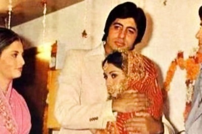 Poonam Dhillon CLAIMS Amitabh Bachchan Treated Her Like A 'Prop' On Trishul Set: 'I Was Scared...'