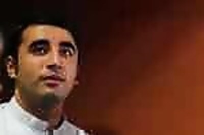 Bilawal likely to begin political career before Pak polls