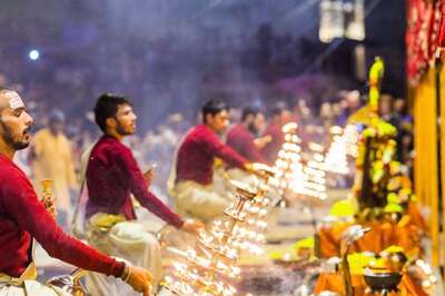 Aaj Ka Panchang, May 10, 2023: Check Out Tithi, Shubh Muhurat, Rahu Kaal and Other Details for Wednesday