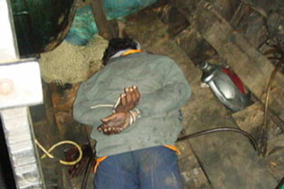 Indian journos working on 26/11 story  assaulted in Pak