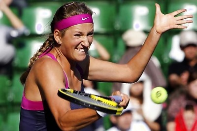Azarenka, Sharapova advance to Stuttgart semis