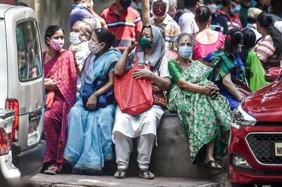 Lockdowns Bring Covid Numbers Down in States and UTs Hit Hardest by Pandemic