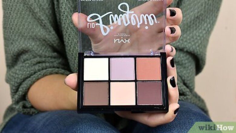 How to Apply Eyeshadow