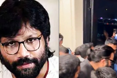 Animal Director Sandeep Reddy Vanga Gets MOBBED In USA; Crowd Chants His Name, Video Goes Viral