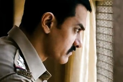 Talaash: Watch the 'Jee Le Zaraa' song