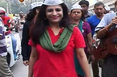 Delhi court issues warrant against Shazia Ilmi in defamation case