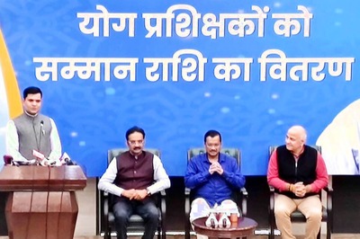 We Will Not Let Our Yoga Classes Stop at Any Cost, Says Delhi CM Kejriwal