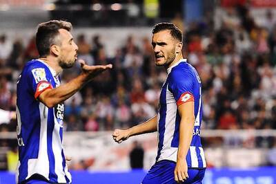 Deportivo beat Espanyol, move closer to leaders in Spain