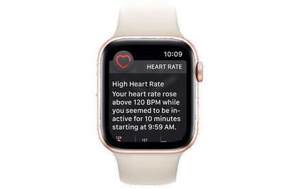 Apple Watch Saves 13-Year Old by Detecting Abnormally High Heart Rate