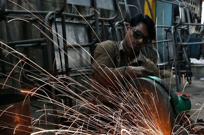 IIP Data: India's Industrial Production Grows 4.3% in December 2022, Manufacturing Up 2.6%
