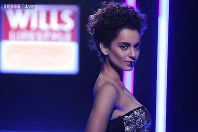 Snapshot: Kangana Ranaut stumbles as a showstopper at WIFW finale