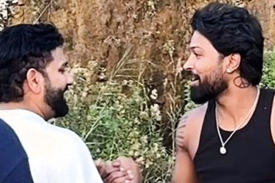 WATCH: Hardik Pandya and Rohit Sharma's Handshake and Hug as Mumbai Indians Players Unwind